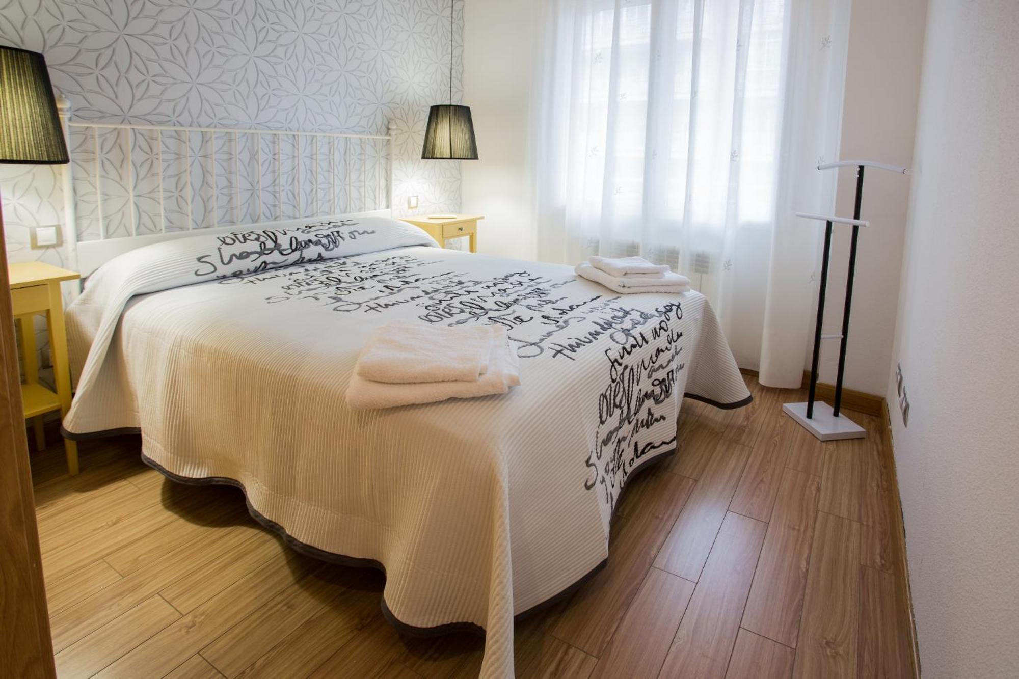 Ávila Apartamentos Abula מראה חיצוני תמונה